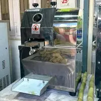AUTOMATIC STAINLESS STEEL SUGARCANE JUICE MACHINE