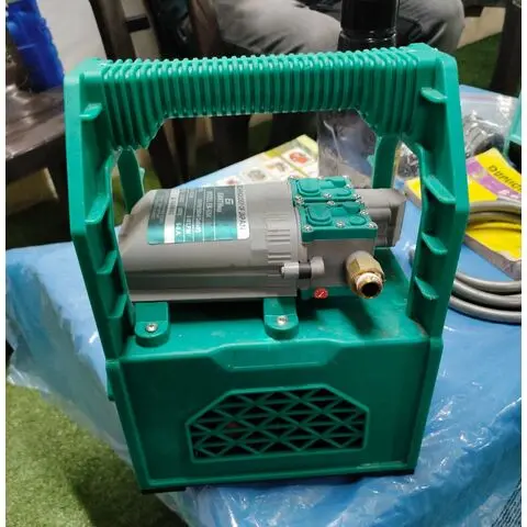DOUBLE MOTOR BATTERY SPRAYER PUMP 12V
